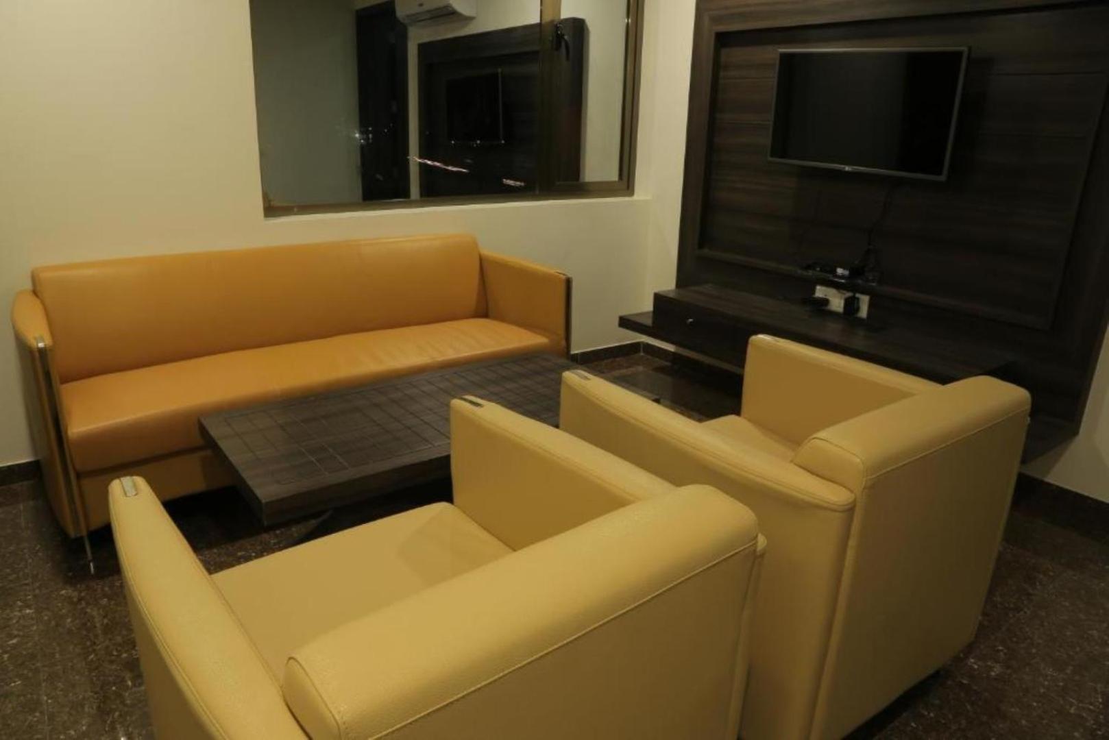 Hotel Roma Kristo Дварка Экстерьер фото