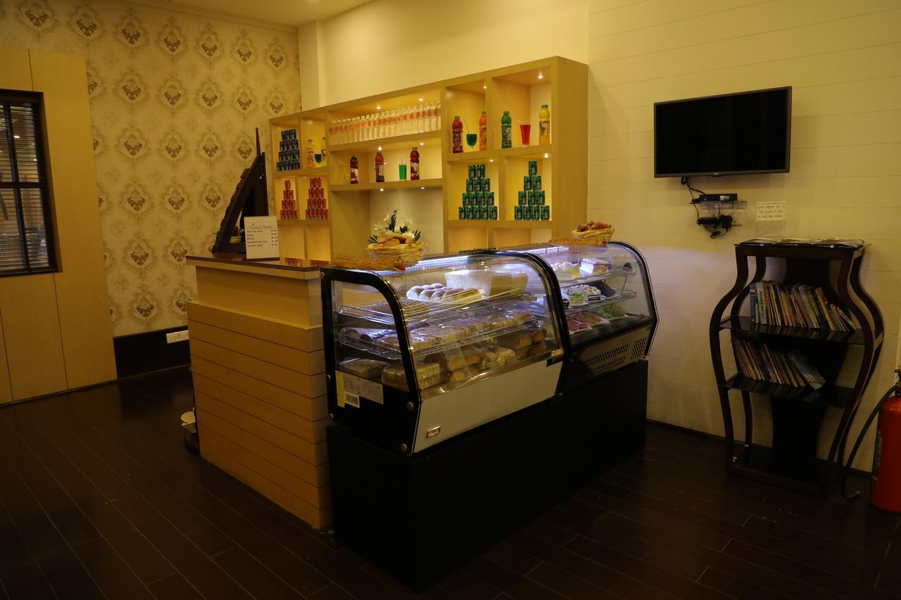 Hotel Roma Kristo Дварка Экстерьер фото